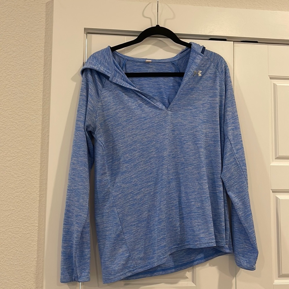 Under Armour Size L Hooded Top